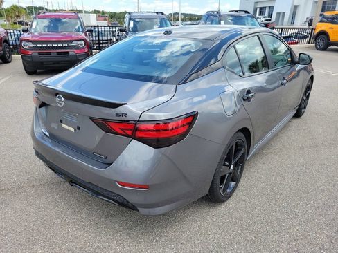 Used 2023 Nissan Sentra SR w/ Midnight Edition Package FWD image 5