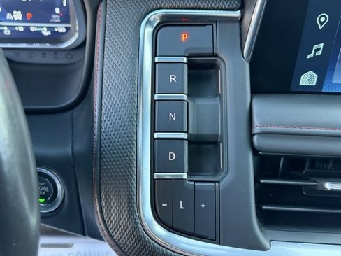 Used 2022 Chevrolet Tahoe RST w/ Luxury Package image 31