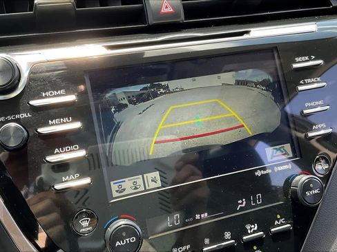 Used 2020 Toyota Camry XSE FWD image 27