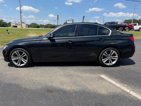 Used 2018 BMW 330i Sedan RWD image 2