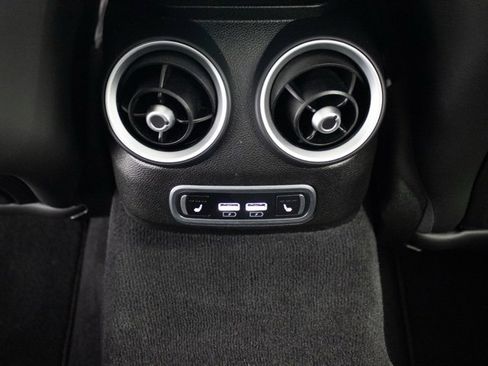 Used 2022 Alfa Romeo Giulia Veloce image 8