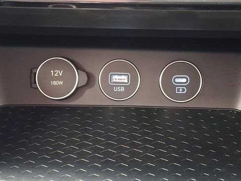 Certified 2026 Genesis G70 2.5T AWD/4WD image 25