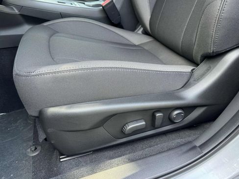 Certified 2025 Subaru Crosstrek 2.0i Premium image 14