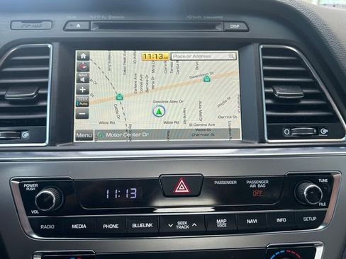 Used 2017 Hyundai Sonata Limited w/ Ultimate Package 04 image 8