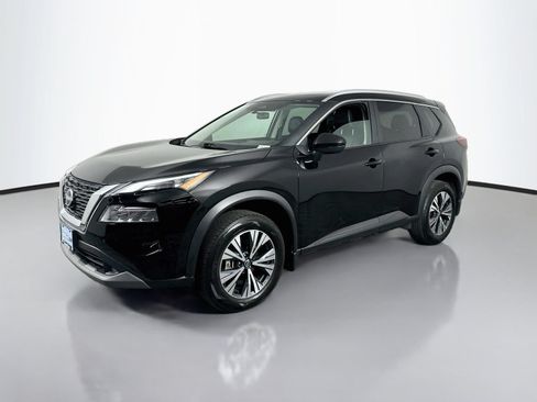 Used 2022 Nissan Rogue SV w/ SV Premium Package AWD/4WD image 3