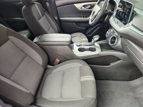 Used 2024 Chevrolet Blazer LT FWD image 14