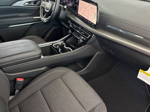 New 2026 Chevrolet Traverse LT FWD image 17