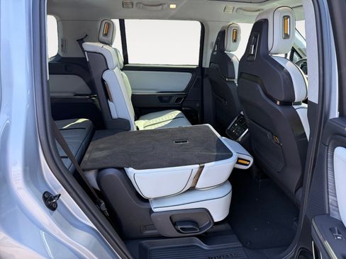 Used 2024 Rivian R1S Adventure AWD/4WD image 18