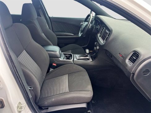 Used 2023 Dodge Charger Scat Pack w/ Navigation & Travel Group image 29