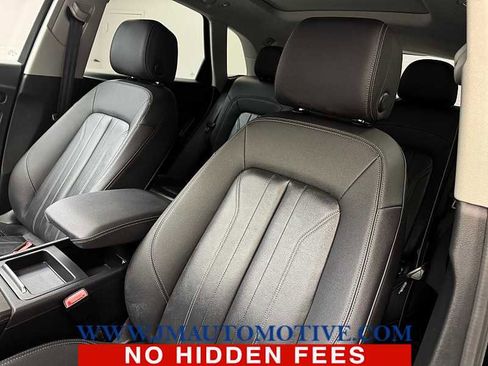 Used 2022 Audi Q5 2.0T Premium w/ Convenience Package image 14