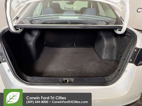 Used 2020 Nissan Versa SV image 14