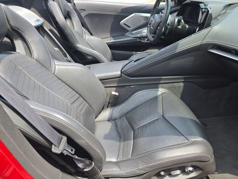 Used 2021 Chevrolet Corvette Stingray Preferred Conv w/ Z51 Performance Package RWD image 18