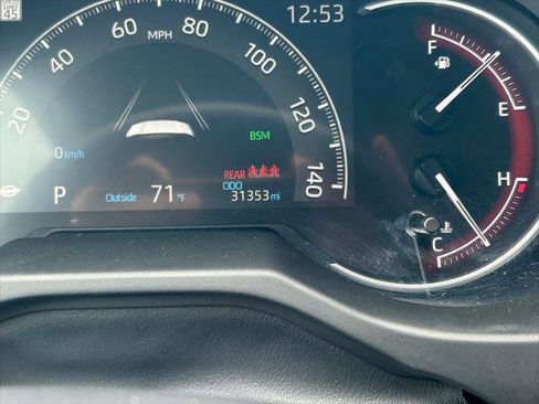 Certified 2025 Toyota RAV4 XLE FWD image 32