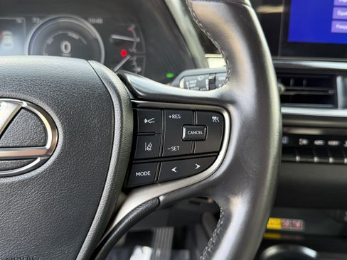Certified 2024 Lexus UX 250h F Sport FWD image 23