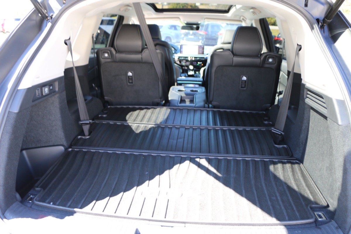 Used 2026 Acura MDX w/ Technology Package FWD image 36