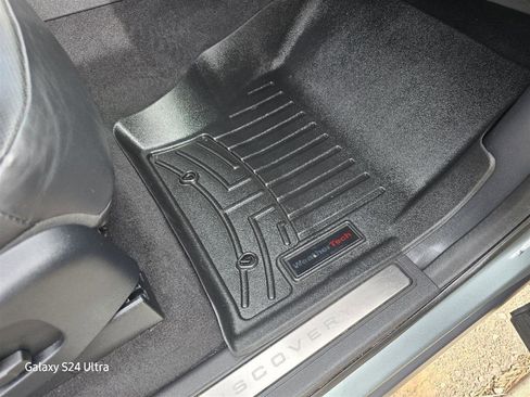 Used 2017 Land Rover Discovery HSE image 20