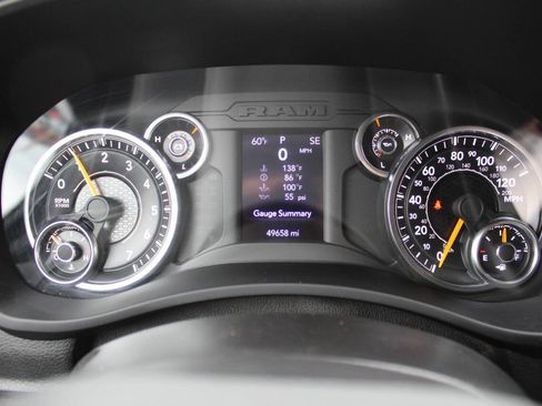 Used 2022 RAM 3500 Tradesman w/ Snow Chief Group image 10