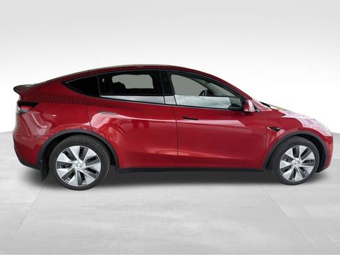 Used 2023 Tesla Model Y Long Range AWD/4WD image 6