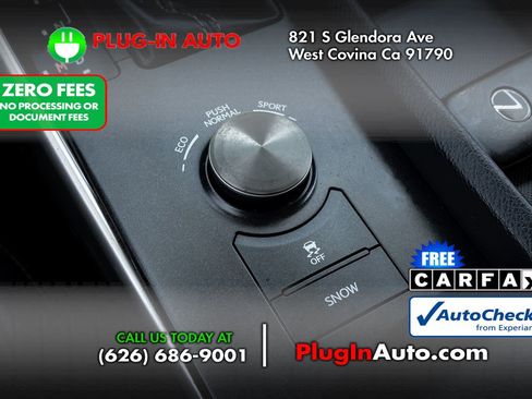 Used 2016 Lexus IS 200t RWD image 21
