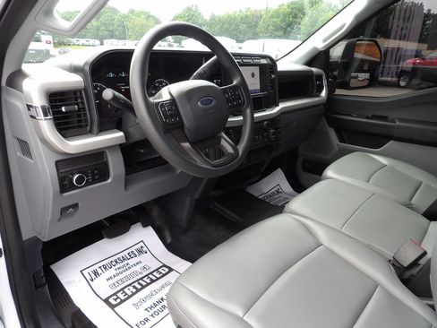 Used 2024 Ford F250 XL AWD/4WD image 16
