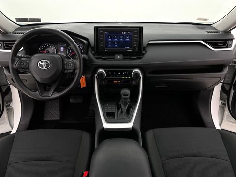 Used 2022 Toyota RAV4 LE image 21
