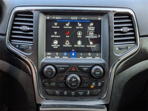 Certified 2018 Jeep Grand Cherokee Altitude image 17