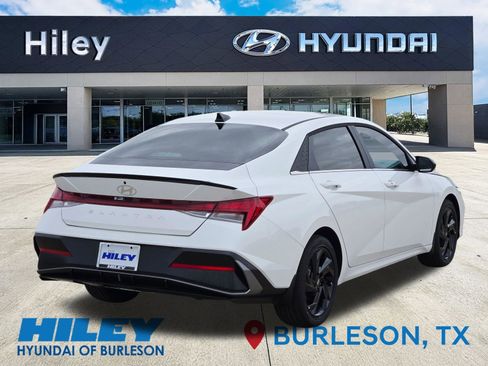 New 2026 Hyundai Elantra SEL Sport Premium w/ Cargo Package FWD image 4