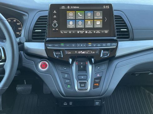 Used 2026 Honda Odyssey EX-L image 13