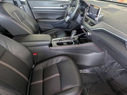 Used 2025 Nissan Altima 2.5 SR AWD/4WD image 30