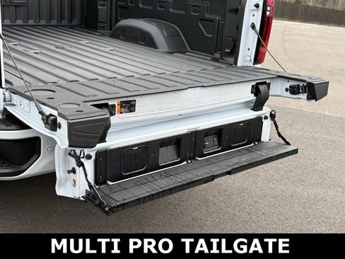 Used 2026 GMC Sierra 2500 Denali Ultimate image 12