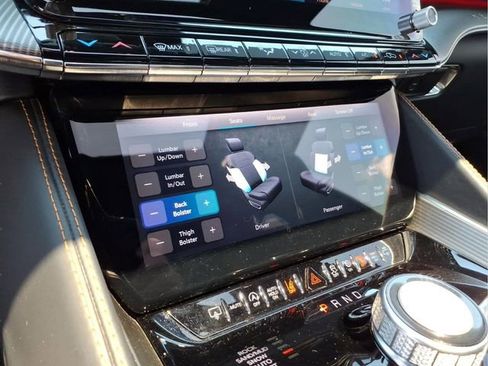 Used 2023 Jeep Grand Wagoneer L Series III w/ Rear Seat Video Group 1 AWD/4WD image 22