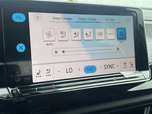 New 2026 Volkswagen Atlas Cross Sport SE FWD image 20