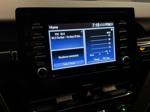 Used 2022 Toyota Camry SE image 12