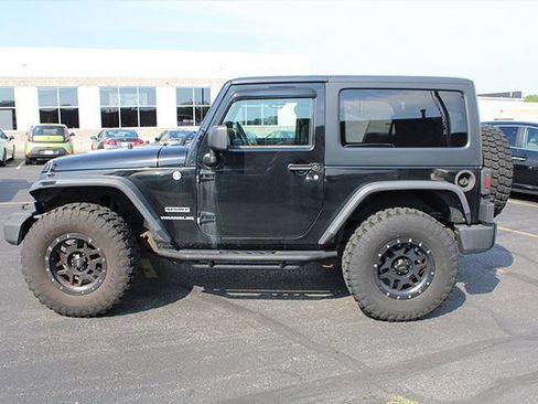 Used 2014 Jeep Wrangler Sport w/ Quick Order Package 24S AWD/4WD image 7