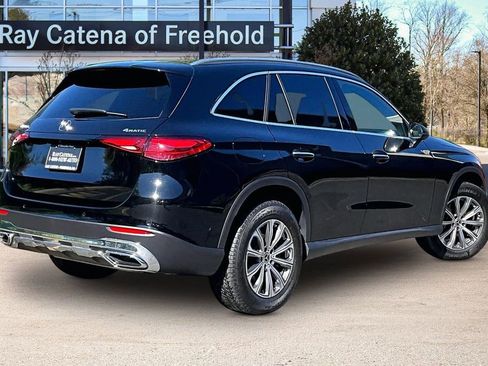 Used 2026 Mercedes-Benz GLC 300 4MATIC image 2