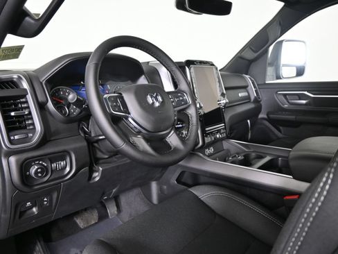 Used 2025 RAM 1500 Big Horn AWD/4WD image 22
