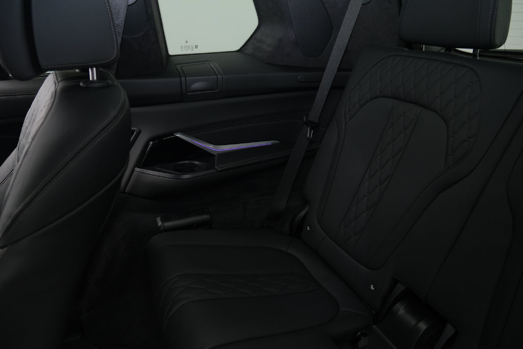 Used 2025 BMW X7 M60i w/ Executive Package AWD/4WD image 23