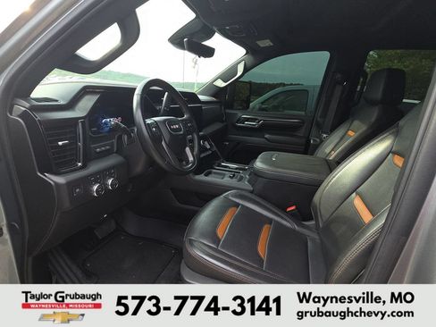 Used 2024 GMC Sierra 2500 AT4 w/ AT4 Premium Plus Package AWD/4WD image 7