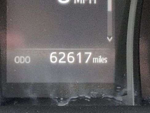 Used 2023 Toyota Camry SE FWD image 25
