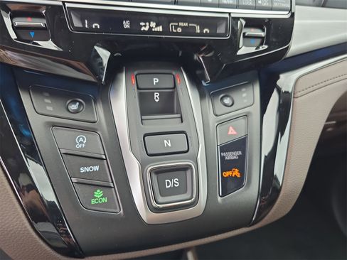 New 2026 Honda Odyssey Touring image 24