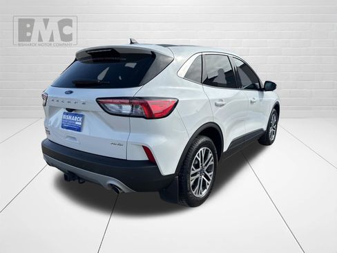 Used 2022 Ford Escape SEL w/ Technology Package image 3