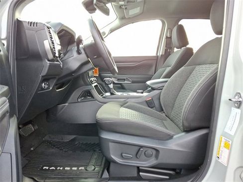 Used 2024 Ford Ranger XLT w/ Technology Package image 15