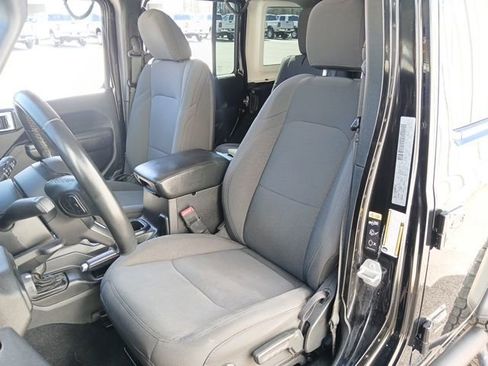 Used 2020 Jeep Wrangler Unlimited Sport S image 29