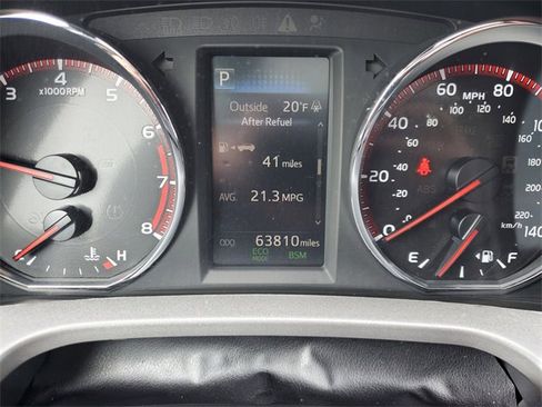 Used 2016 Toyota RAV4 SE image 24