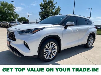 Used 2023 Toyota Highlander Platinum