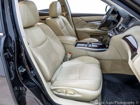 Used 2015 INFINITI Q70 3.7 w/ Technology Package image 33