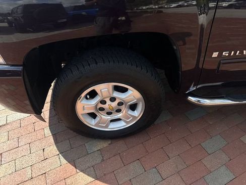 Used 2009 Chevrolet Silverado 1500 LT w/ Power Pack Plus RWD image 10