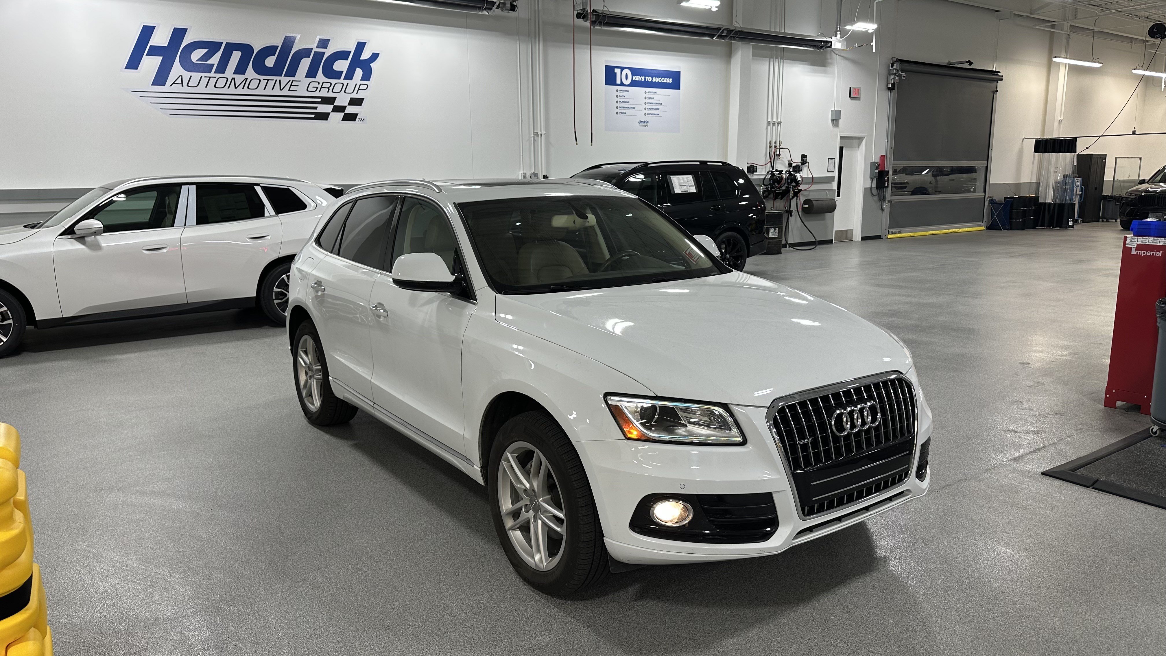 Used 2017 Audi Q5 2.0T Premium Plus AWD/4WD image 2