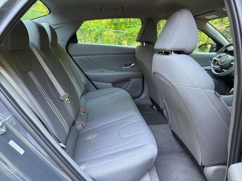 Certified 2023 Hyundai Elantra SEL w/ Convenience Package FWD image 11