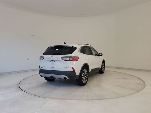 Used 2020 Ford Escape Titanium AWD/4WD image 7